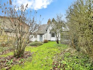 North Lodge- click for photo gallery